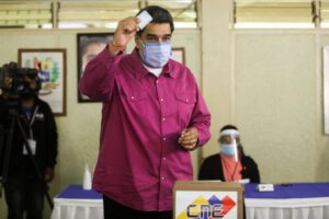 Chavismo en Venezuela consolidando su poder a pesar de la alta abstención