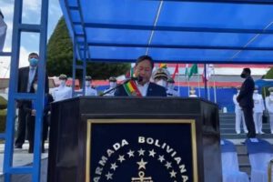 El Presidente, Luis Arce, en el acto de egreso de la Armada Boliviana