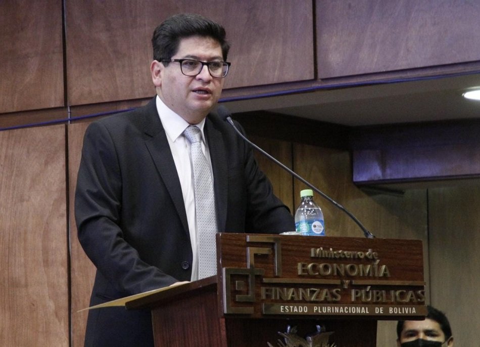 Caída de la inversión pública en Bolivia según Marcelo Montenegro