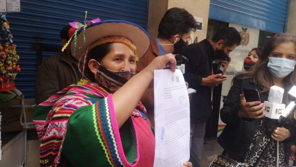 Alerta migratoria contra Camacho solicitada por Lidia Patty