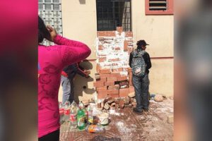Pago de la canasta escolar en Sipe Sipe