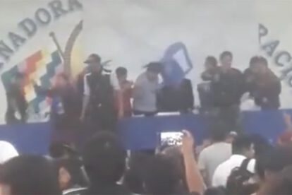 Momento del silletazo a Evo Morales en el ampliado de Lauca Ñ