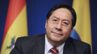 Luis Arce regresa a Bolivia tras un control médico favorable