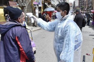 Covid-19 en Bolivia con 371 nuevos contagios