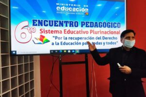 Nivelación de la gestión 2020 en educación según Adrián Quelca