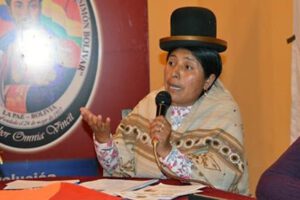 Francisca Alvarado candidata a la Gobernación de Oruro