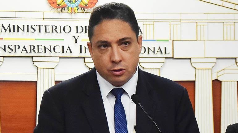 amnistía constitucional propuesta por Héctor Arce Zaconeta