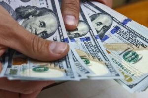 Avalancha de dólares en la economía de Estados Unidos