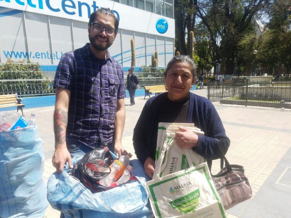 Campaña Desembólsate Oruro promueve el uso de bolsas de tela