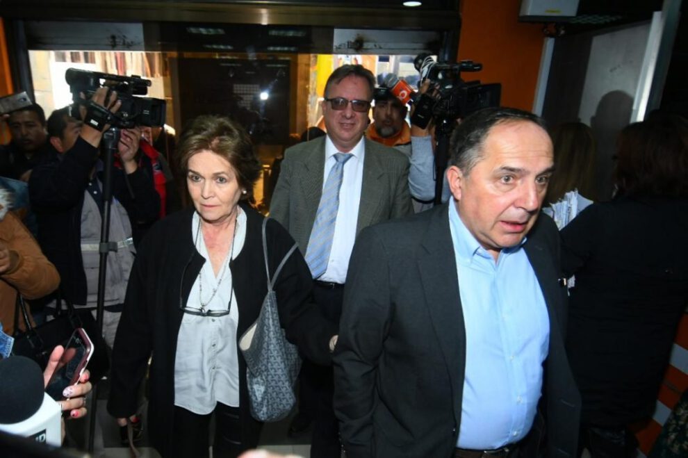 Caso PAT sobre Ximena Valdivia y Carlos Mesa