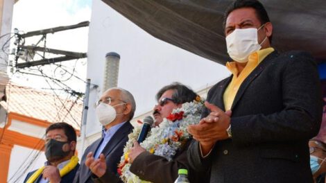 Waldo Albarracín durante el acto de proclamación como candidato a alcalde de La Paz