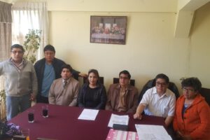 Médicos en huelga de hambre en Oruro