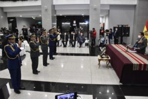Cesar Vallejos Comandante en Jefe de las Fuerzas Armadas
