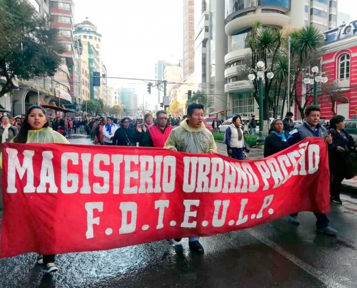 Magisterio Urbano de La Paz apoya a médicos con paro de 24 horas