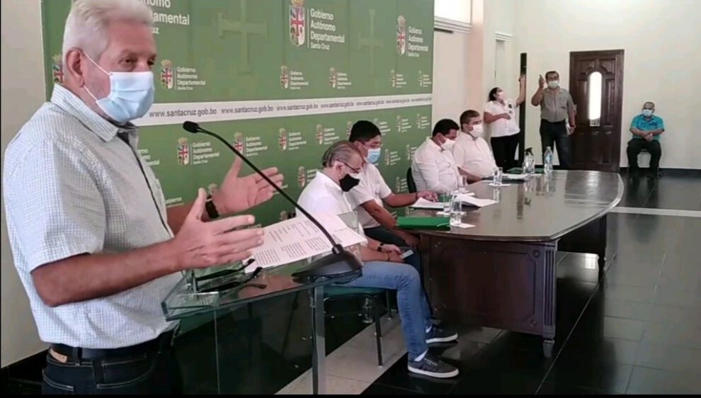 Baja de médicos por Covid-19 en Santa Cruz