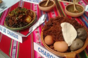 Platos bandera de Oruro en festival gastronómico