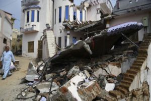 Terremoto en Pakistán deja 37 muertos