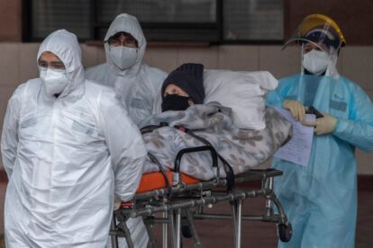 Covid-19 en Chile: 820 personas hospitalizadas en unidades de cuidados intensivos