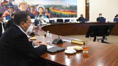 Presidente de Bolivia, Luis Arce Catacora, promueve medicina tradicional