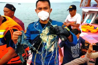 Desaparición avión Boeing 737 en Yakarta