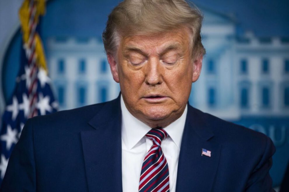 Donald Trump inspecciona el muro fronterizo con México