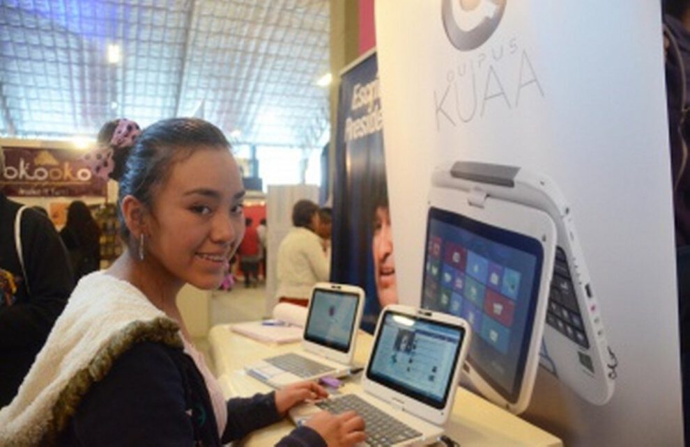 Laptops para estudiantes en clases a distancia