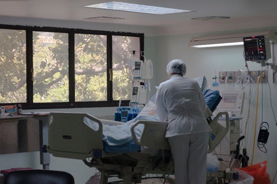 Imagen de referencia Terapia Intensiva sobre la segunda ola del Covid-19