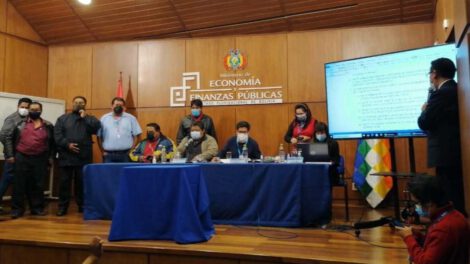 Acuerdo Gobierno transportistas sobre periodo de gracia para créditos