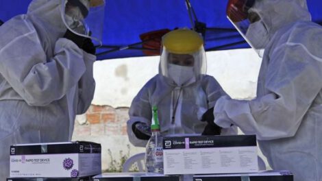 Vacunas no deben aplicarse a menores de 15 años