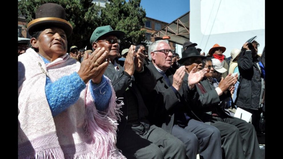 Rentistas de Oruro cobrarán 4 mil dólares mencionados por el vicepresidente