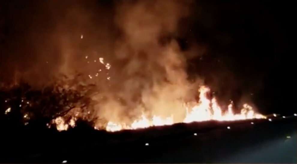 Incendios en Trinidad amenazan con ingresar a la ciudad