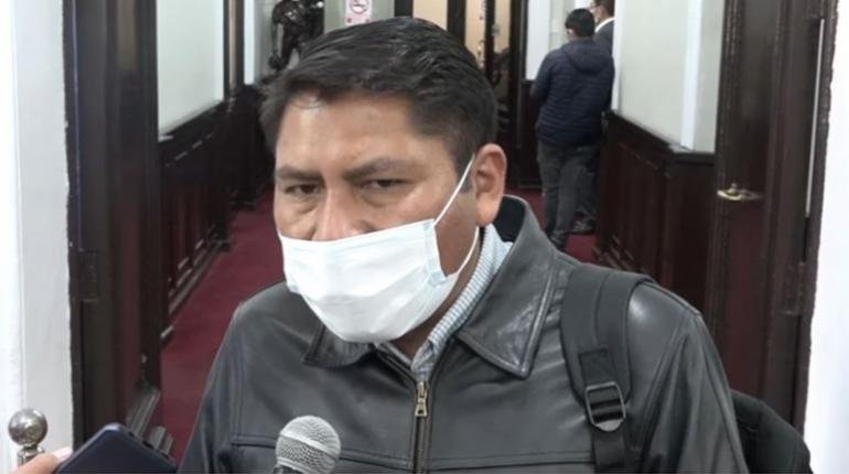 El diputado del MAS, Juanito Angulo sugiere procesar a los transportistas que acaten el paro