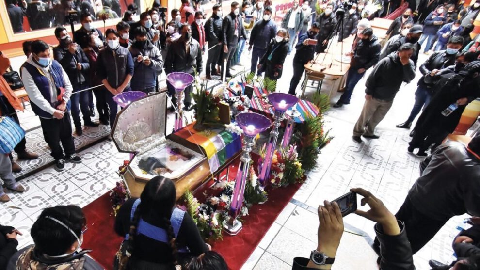 Velorio de Felipe Quispe, donde asistieron decenas de personas