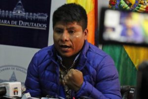 Leonardo Loza anuncia procesos a magistrados y políticos