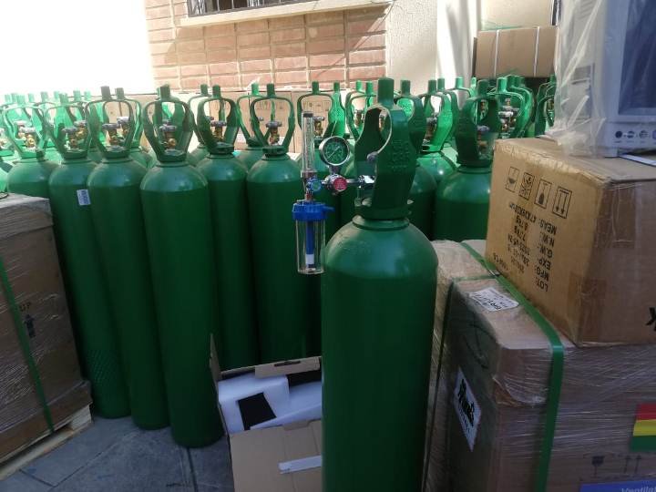 Tanques de oxígeno en Bolivia