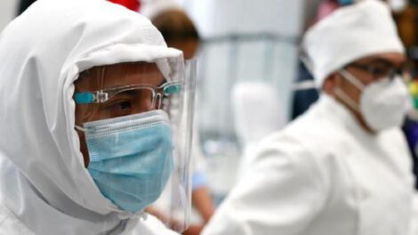 Colegio Médico de Bolivia suspende el paro de 24 horas