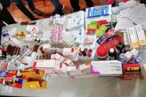 Policía Boliviana alerta sobre venta ilegal de medicamentos