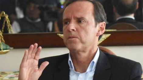 Tuto Quiroga anima a usar la Sputnik V tras estudio que revela el 91% de efectividad