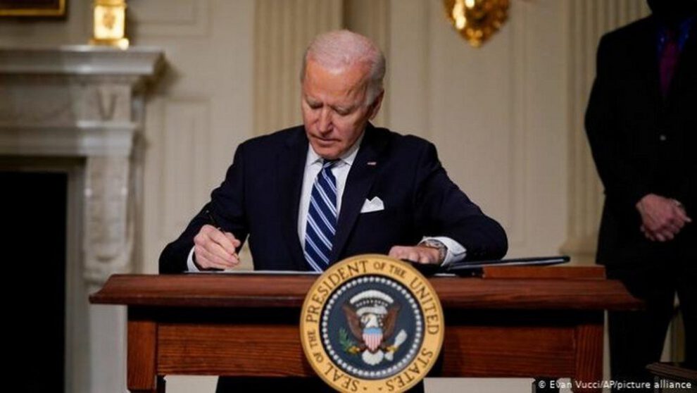 Naturalización de inmigrantes por Joe Biden