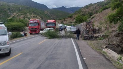 Bloqueo de transportistas Sucre Potosí