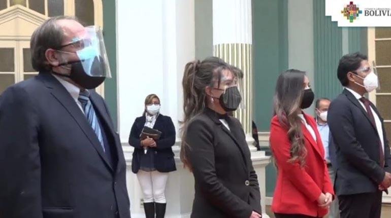 Representantes diplomáticos de Bolivia en el exterior