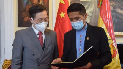 hospital móvil Bolivia donado por China