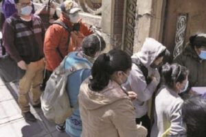 Covid-19 en Bolivia reporta más de 1.500 casos diarios