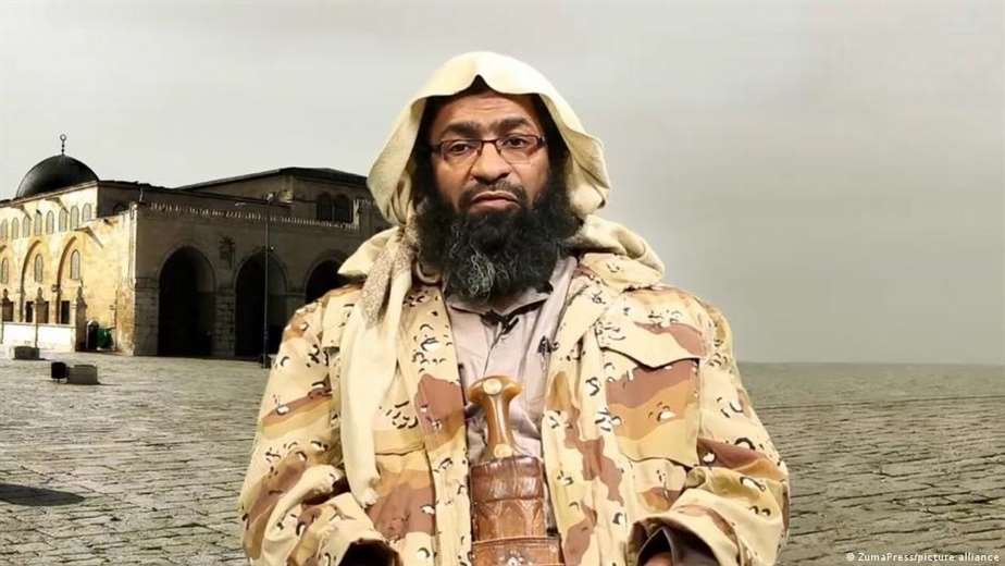 Líder de Al Qaeda activo en video