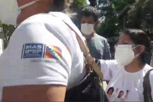Expulsión de militantes del MAS