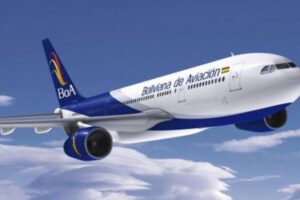 Avión de BOA transportando medicamentos a la India