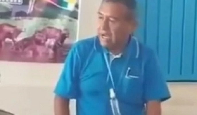 Sanciones a funcionarios públicos por no hacer campaña política en favor del MAS