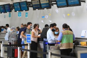 Reactivar tráfico de pasajeros en el sector aéreo