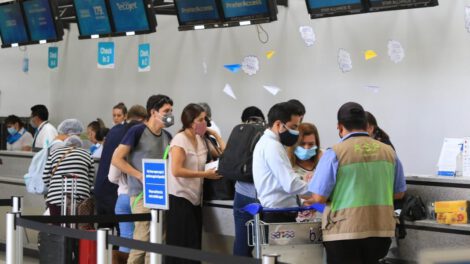 Reactivar tráfico de pasajeros en el sector aéreo
