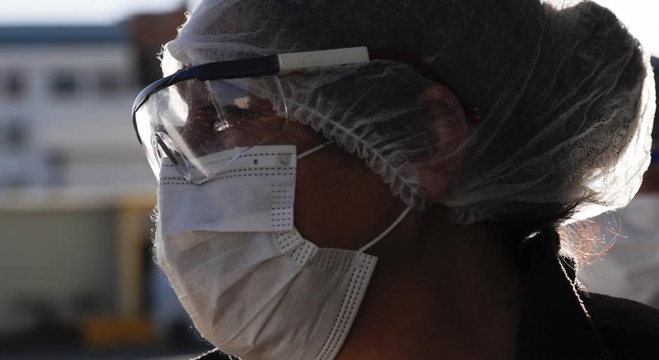 Enfermos peregrinan por atención médica ante paro del sector de salud